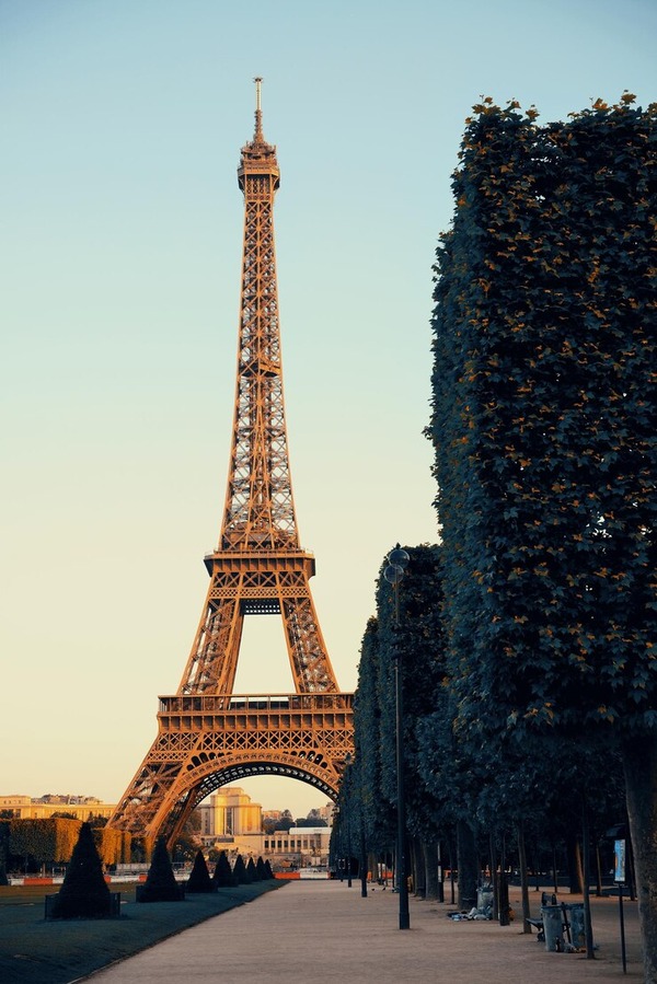 Paris: For Lovers and Friends